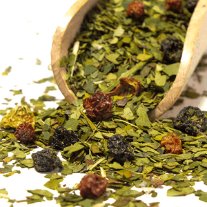 Yerbera – Cutie metalică + Verde Mate Green Frutos del Bosque 0,5 kg