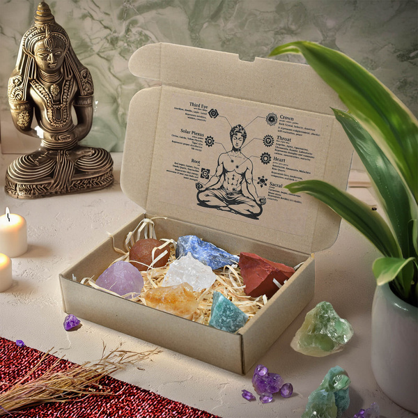 Set de pietre naturale și cristale - ezoterism, yoga, meditație