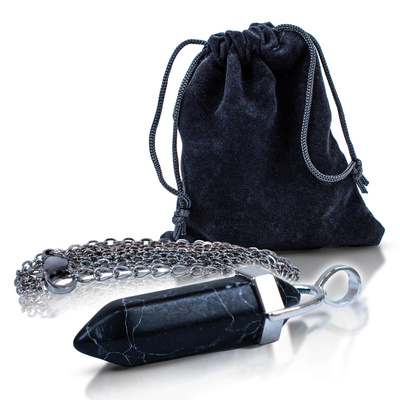 Pandantiv cu turcoaz negru în săculeț + lanț