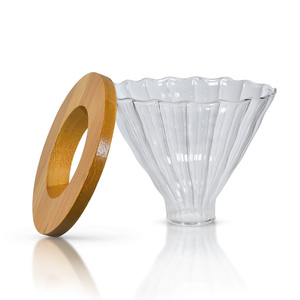 Set pentru prepararea cafelei – dripper din sticlă și carafă