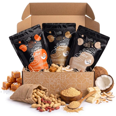 Set cadou cu unt de arahide pudră Nustino: Classic + Salted Caramel + White Chocolate & Coconut 3x400g